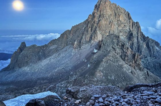 5 Days Mt Kenya Trekking: up Chogoria down Sirimon Traverse